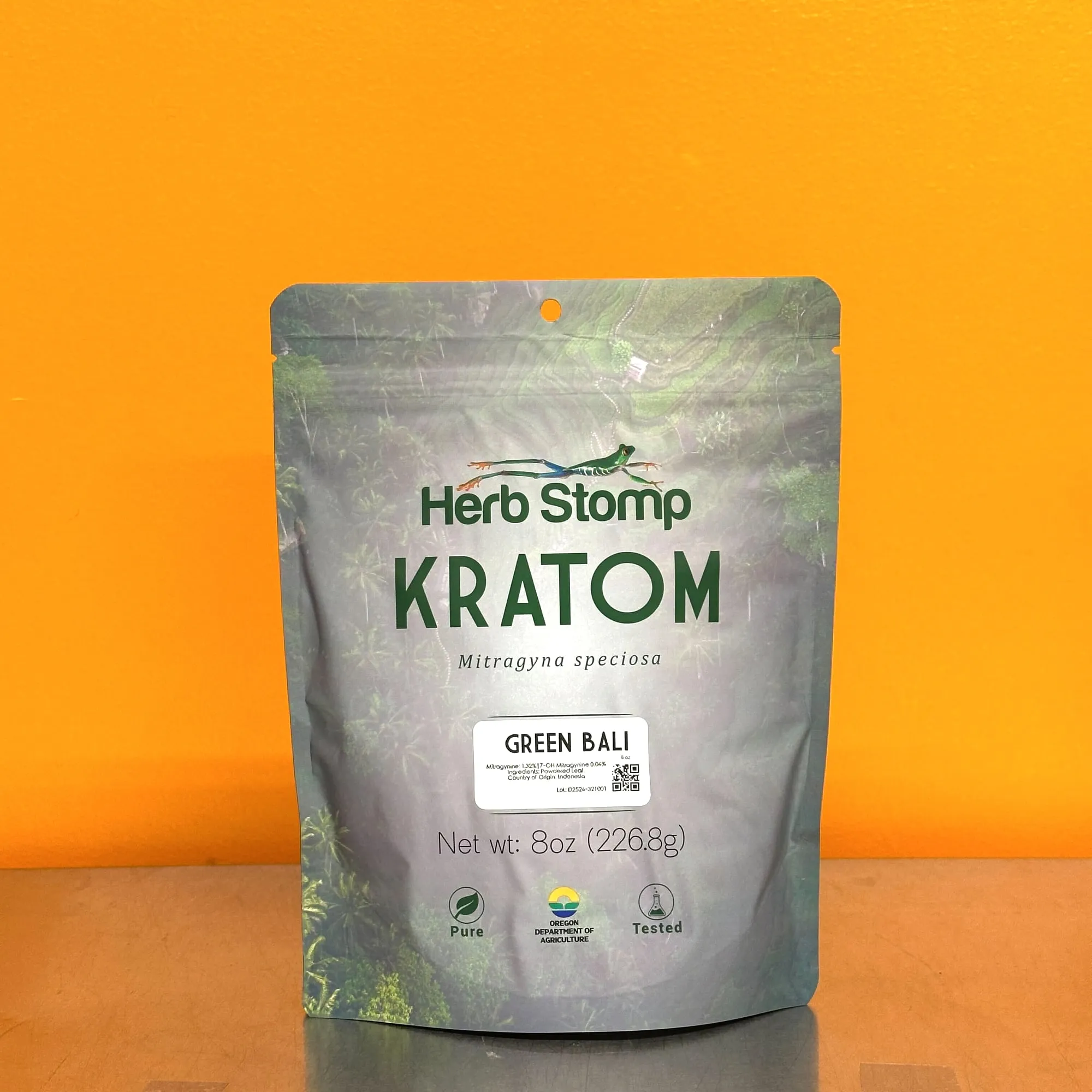 Green Bali Kratom powder — 8 oz resealable bag, Herb Stomp lab-tested kratom packaging
